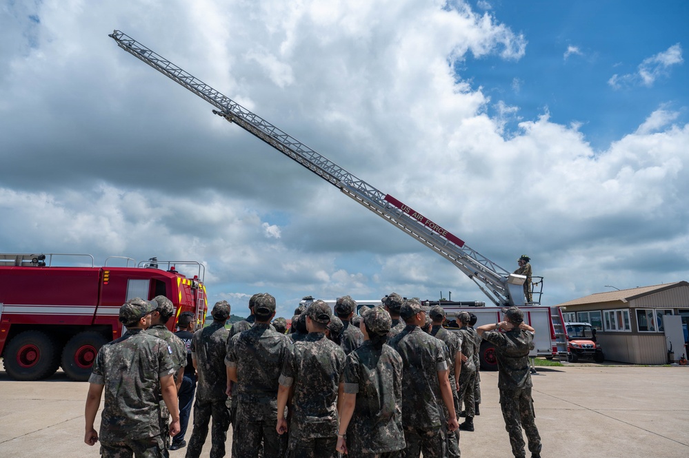 ROKAF cadets gain insight of mission at Kunsan AB