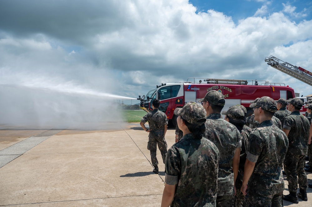 ROKAF cadets gain insight of mission at Kunsan AB