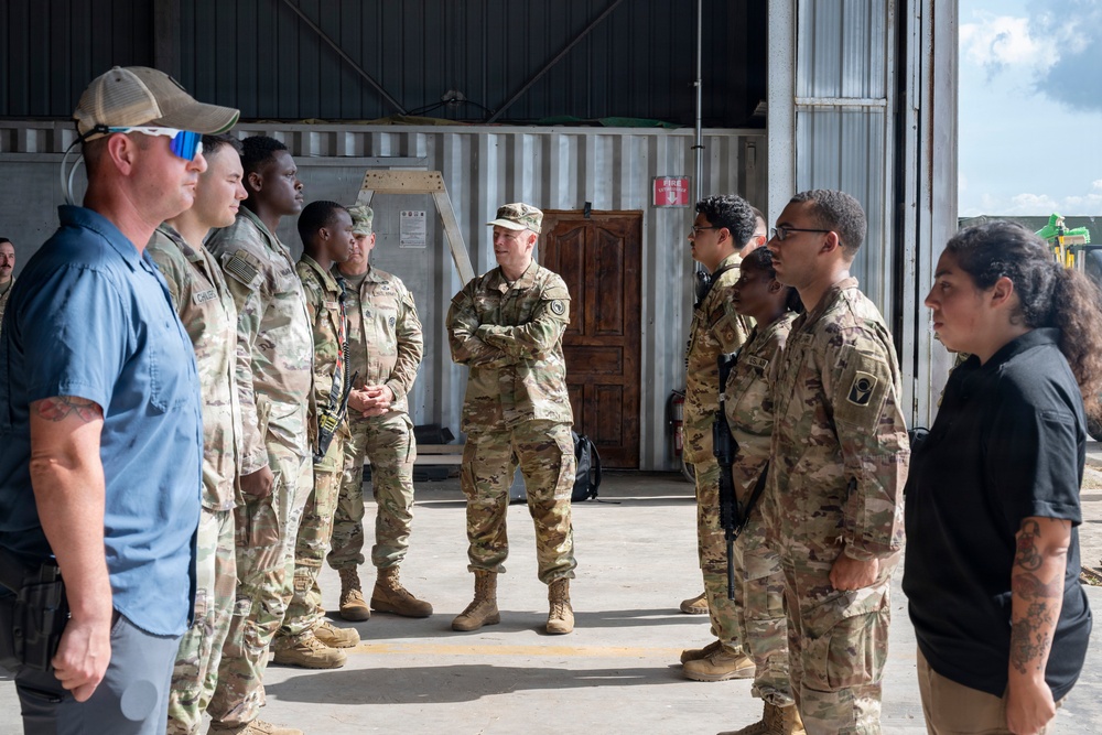 Gen. Anderson visits Kenya