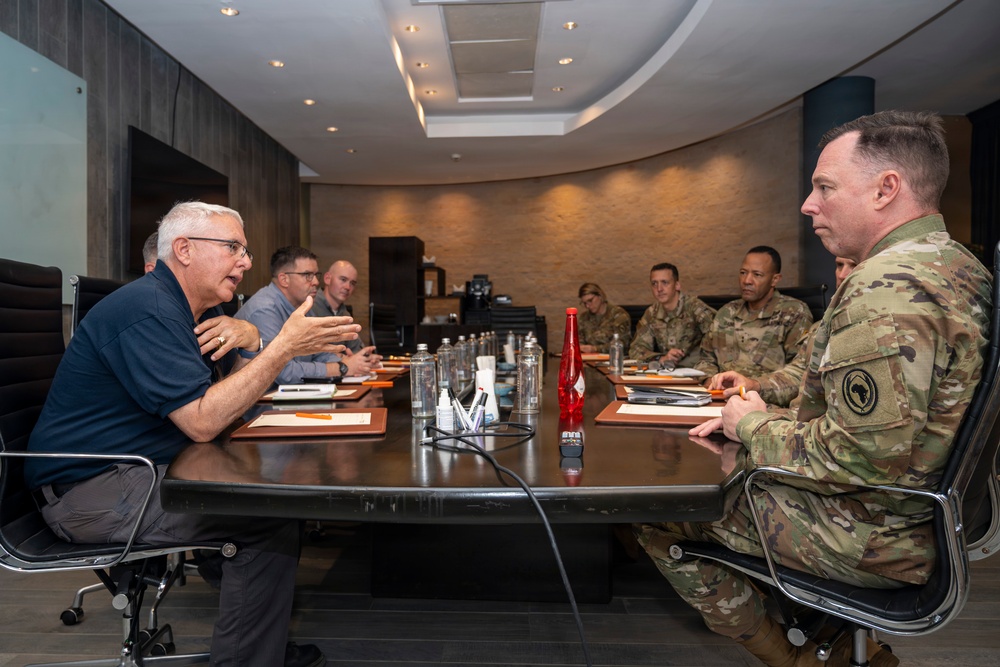 Gen. Anderson visits Kenya