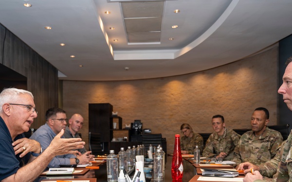 Gen. Anderson visits Kenya