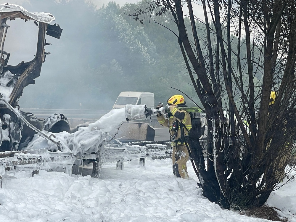 USAG Rheinland-Pfalz aids German fire crews to fight Autobahn vehicle fire