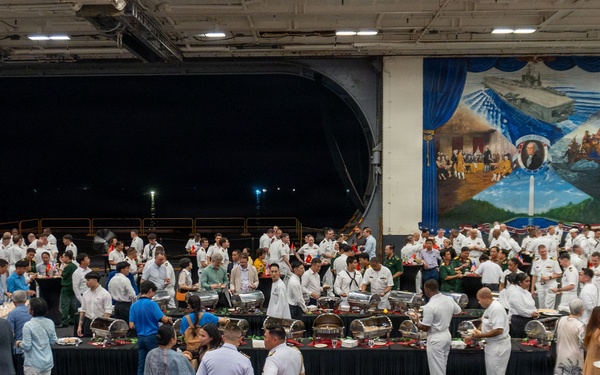 George Washington Hosts Big Top Reception
