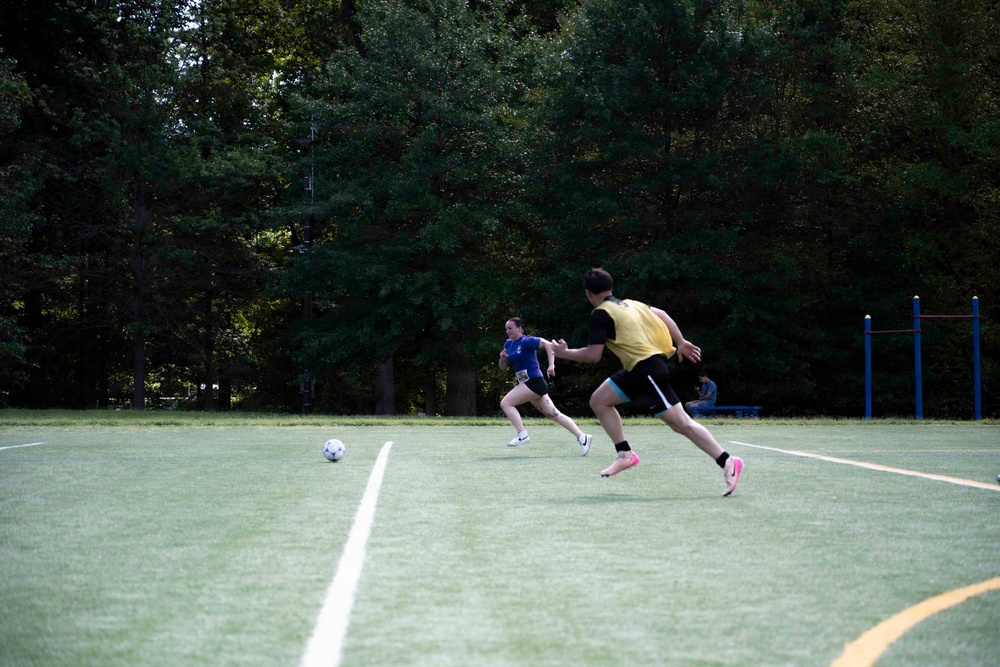 NMRTC Bethesda Fosters Camaraderie, Warfighter Readiness at Captain's Cup