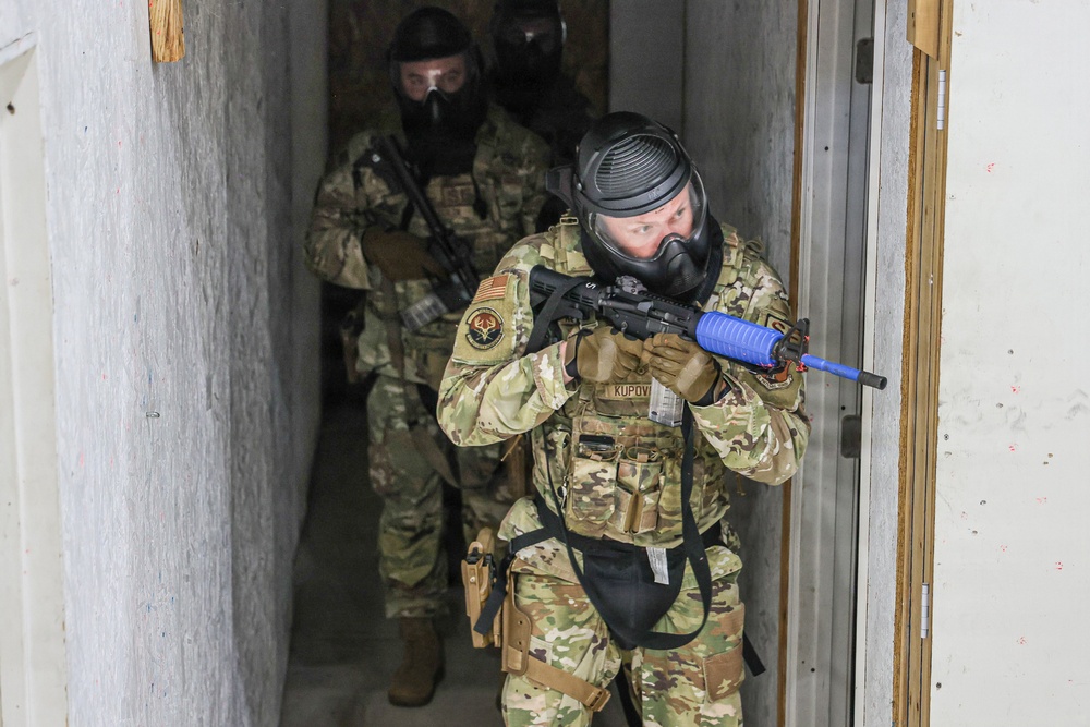 127th Wing defenders conduct Close Quarters Battle training