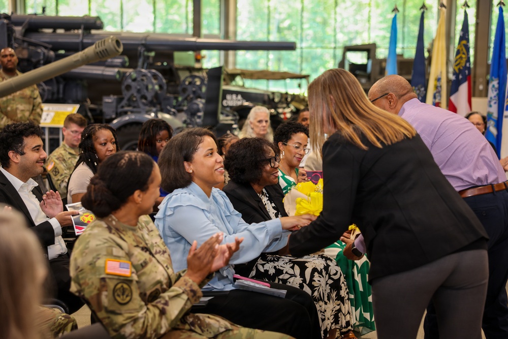 Fort Lee welcomes new garrison commander