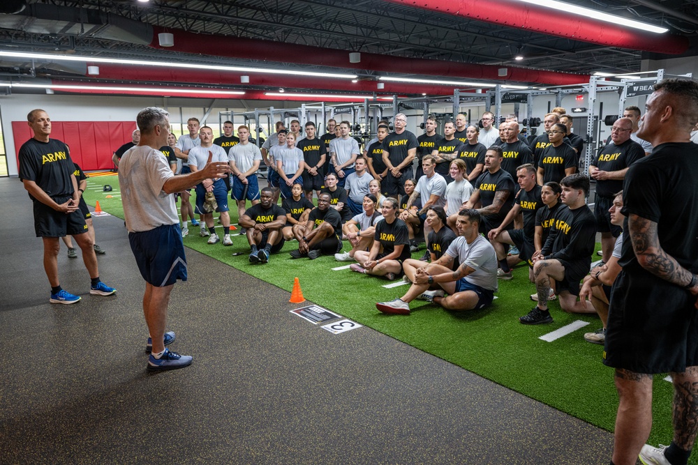 Top National Guard general does PT with OKGuard