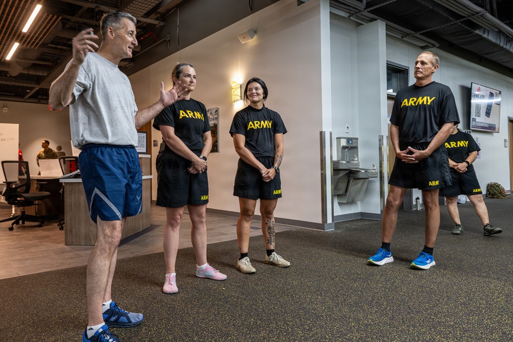 Top National Guard general does PT with OKGuard