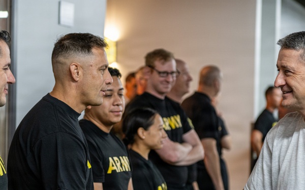 Top National Guard general does PT with OKGuard