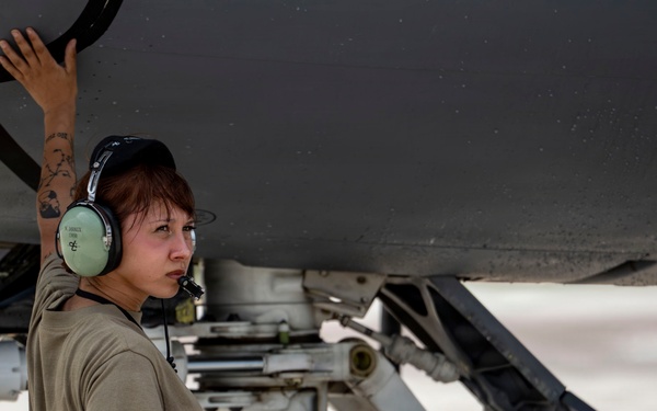 6th ARW Airmen reunite with loved ones after deployment