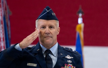 Air Mobility Command welcomes new commander