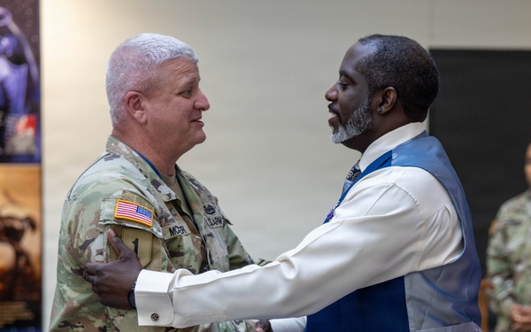 Retired Soldier receives Purple Heart for actions during 2004 Good Friday Ambush