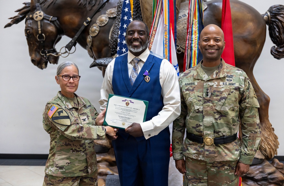 Retired Soldier receives Purple Heart for actions during 2004 Good Friday Ambush