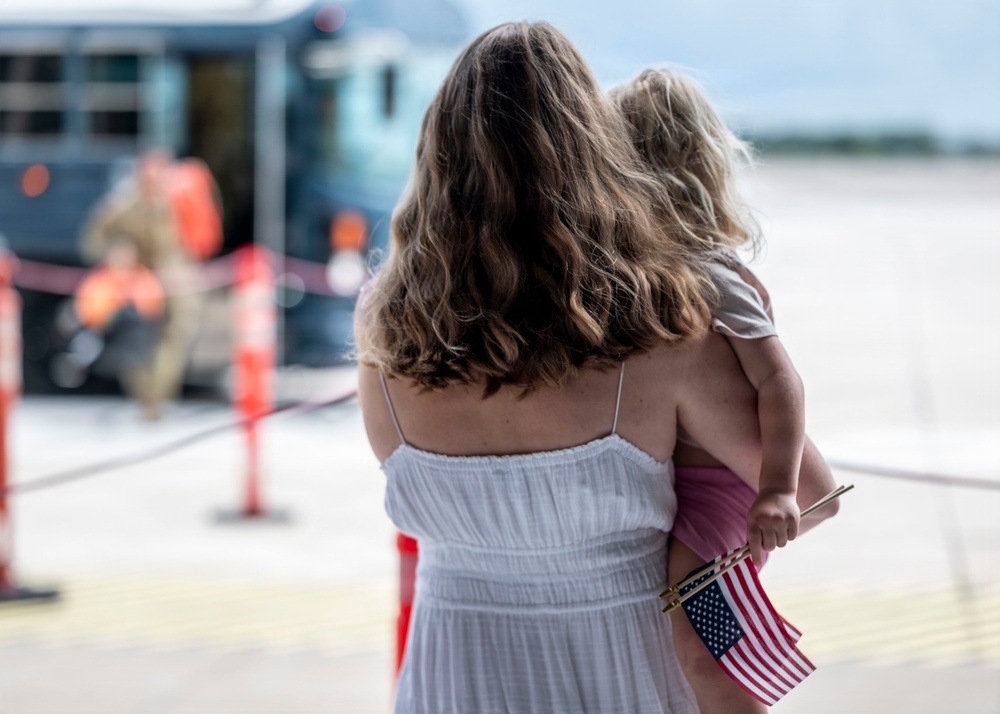 6th ARW Airmen reunite with loved ones after deployment