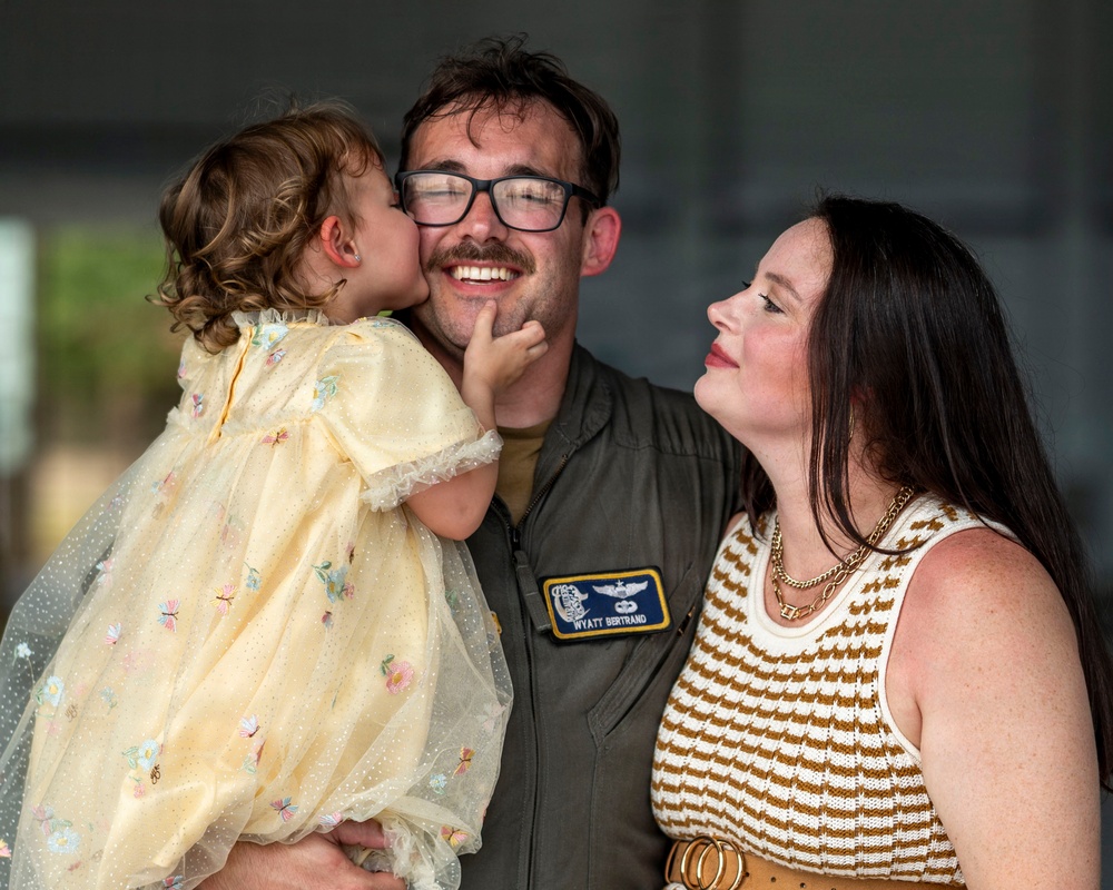 6th ARW Airmen reunite with loved ones after deployment