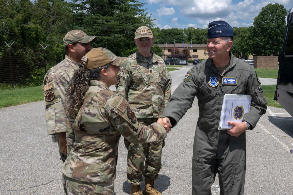 Maj. Gen. Richardson tours Joint Base Andrews as new AFDW Commander