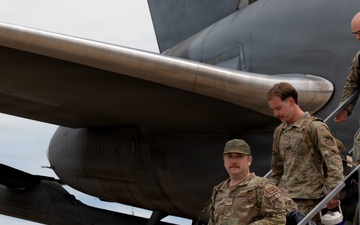 916th ARW Reunites with Family and Team