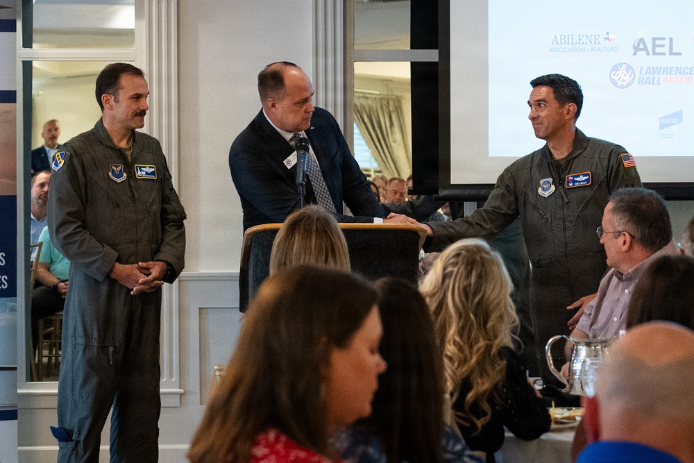 Maj. Gen. Ty Neuman meets Abilene leaders at MAC luncheon