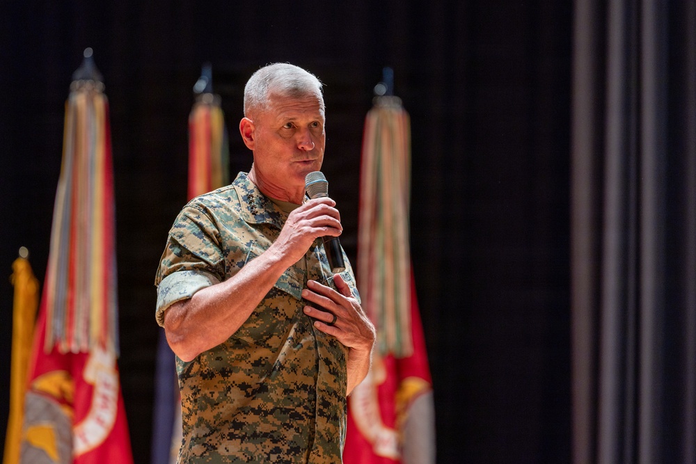 II Marine Expeditionary Force, Change of Command