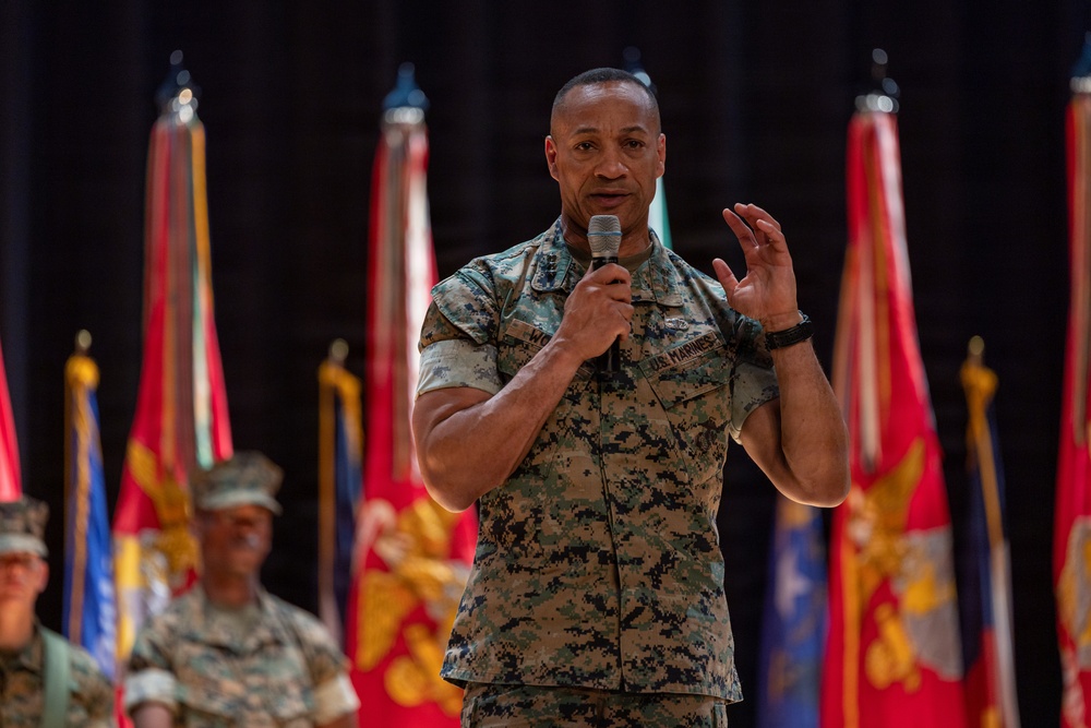 II Marine Expeditionary Force, Change of Command