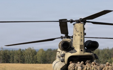 U.S. Army Europe and Africa Best Squads Complete CH-47 Chinook Air Extraction