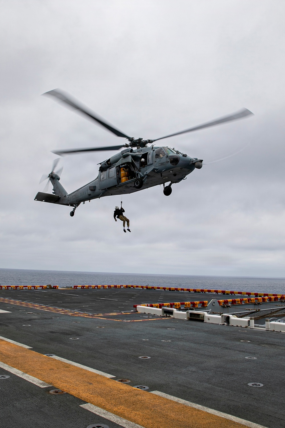MKI HSC hoisting evolution while underway