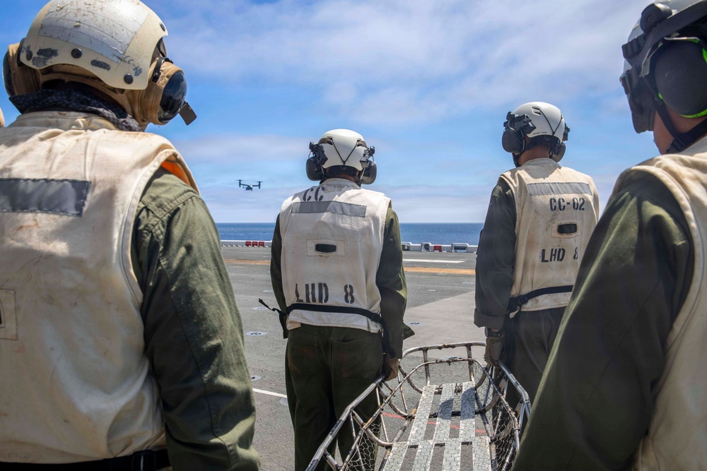 USS Makin Island Conducts Casualty Recieving Drill