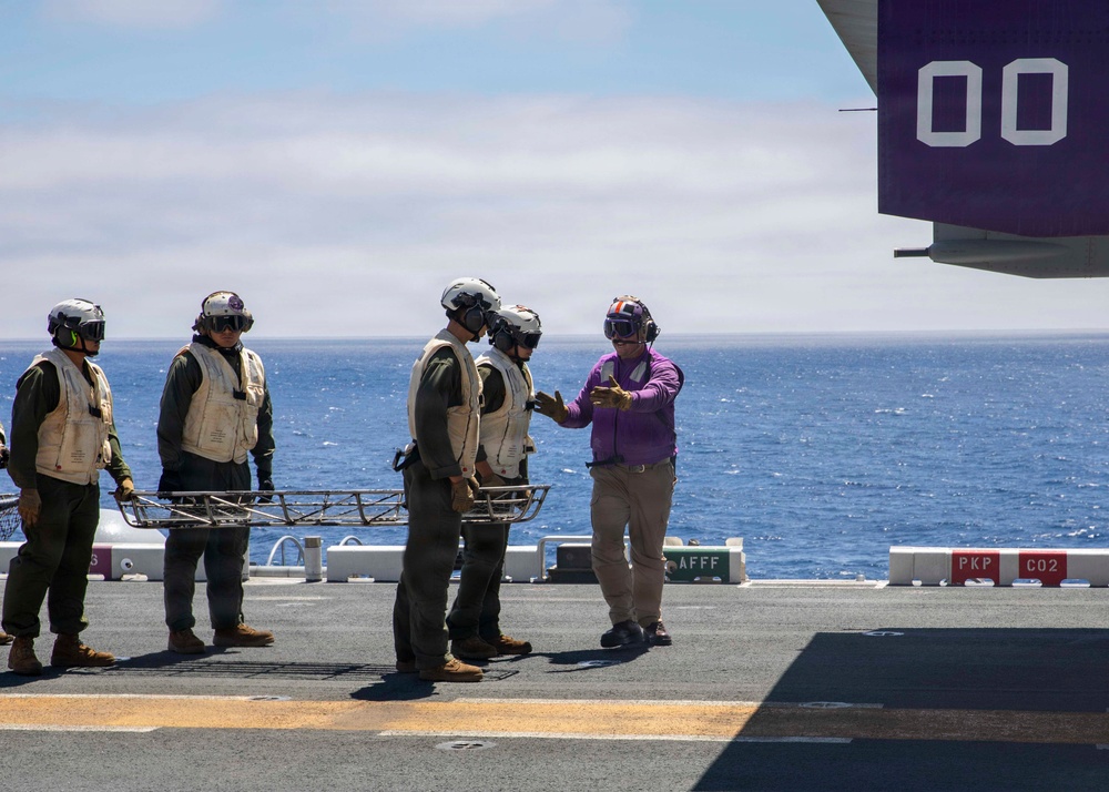 USS Makin Island Conducts Casualty Recieving Drill