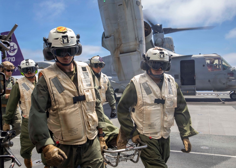 USS Makin Island Conducts Casualty Recieving Drill