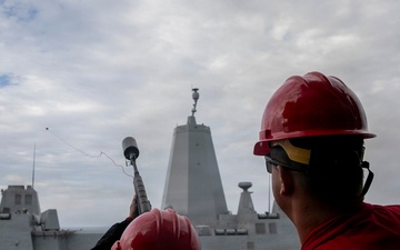 USS Makin Island Conducts RAS With USS Anchorage