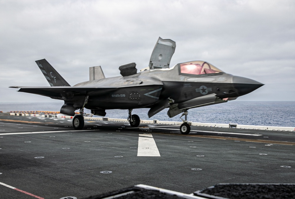 USS Makin Island Conducts F-35 Flight Ops