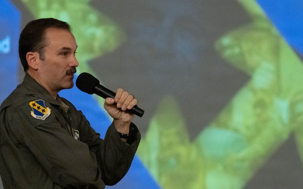 Col. Robert “Ripper” Sturgill holds first commander’s call