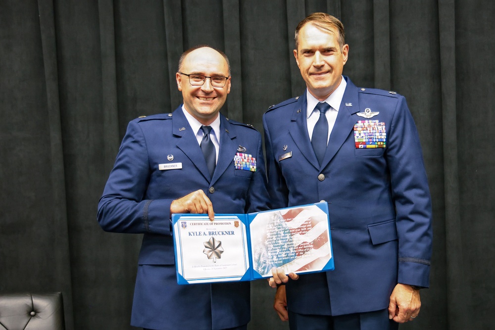 127th OSS commander promoted to lieutenant colonel