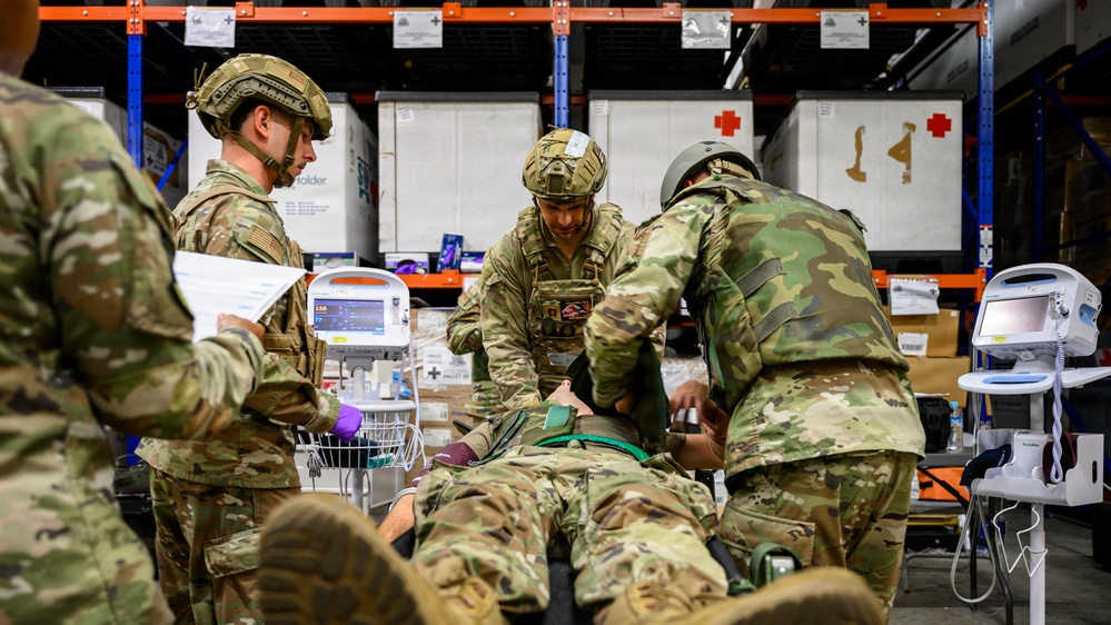 BB26-1: 18th MDG tests En-Route Patient Staging System
