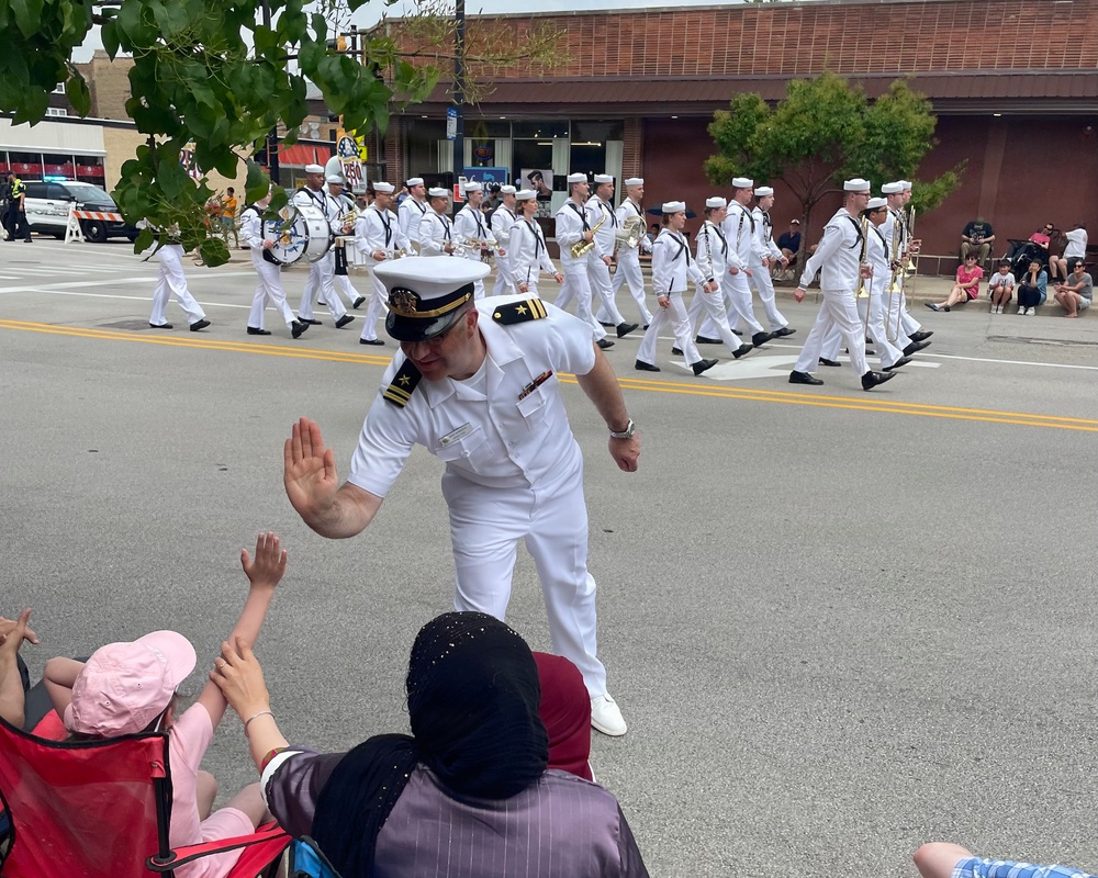 Navy Band Great Lakes Celebrates 4th of July in Skokie, IL