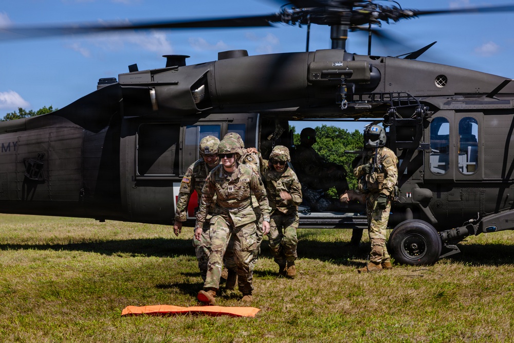 Army Reserve Soldiers conduct casualty evacuation training during WAREX 26
