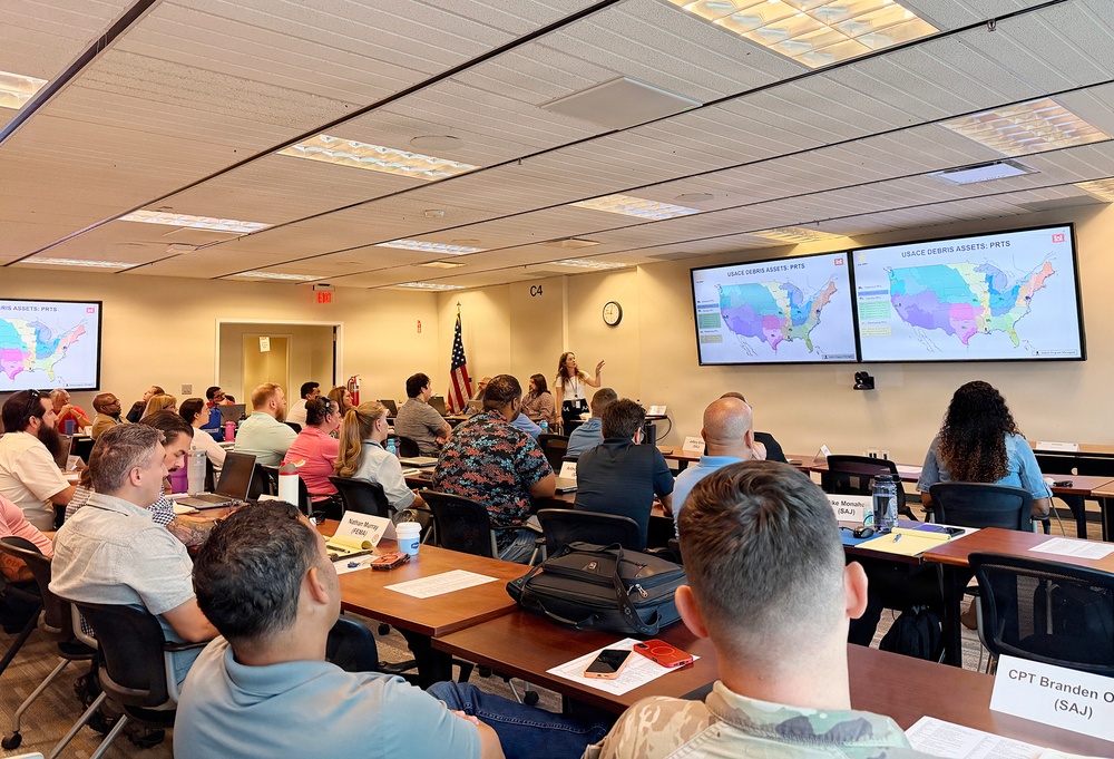 Jacksonville District establishes new team to support FEMA disaster debris missions