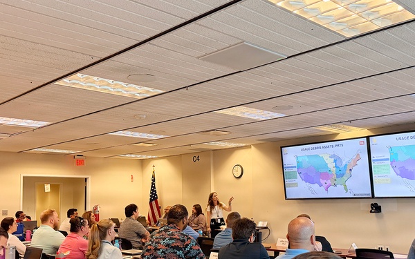Jacksonville District establishes new team to support FEMA disaster debris missions