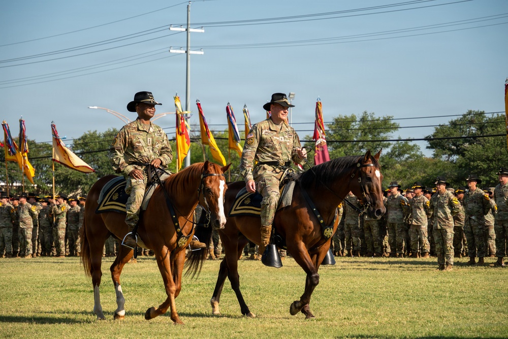 Maj. Gen. Thomas M. Feltey relinquishes command of the 1st Cavalry Division