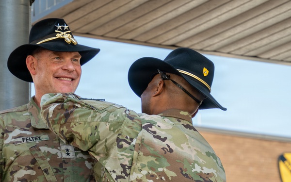 Maj. Gen. Thomas M. Feltey relinquishes command of the 1st Cavalry Division