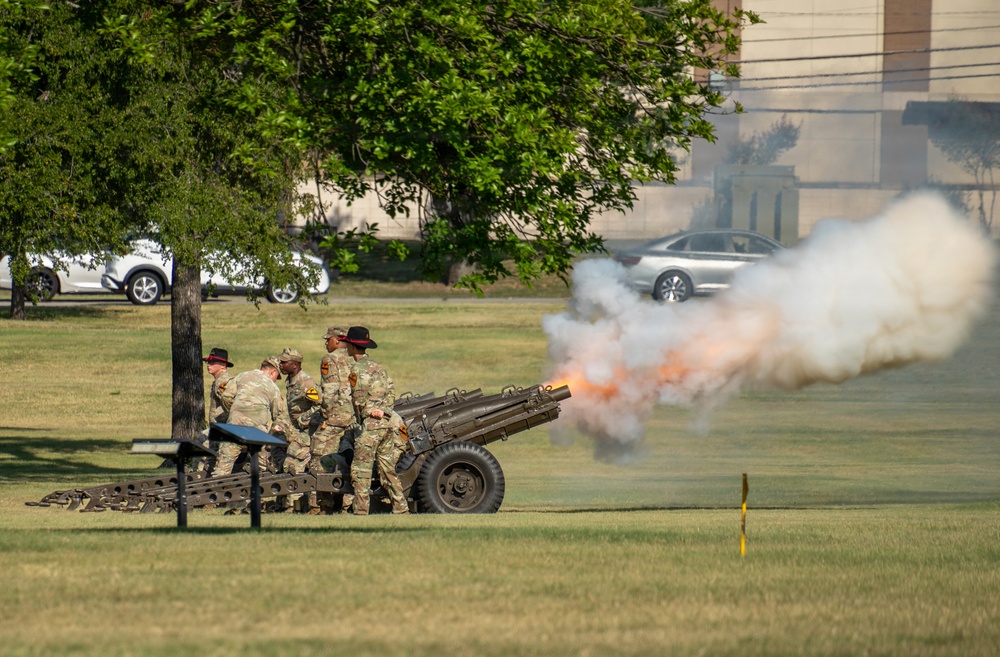 Maj. Gen. Thomas M. Feltey relinquishes command of the 1st Cavalry Division