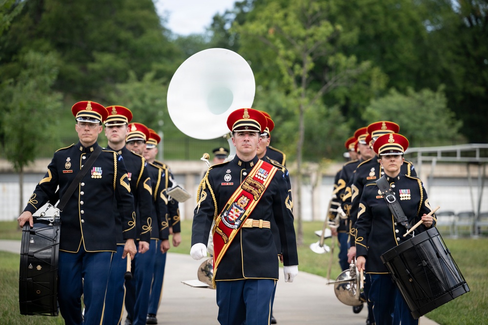 Full Military Funeral Honors with Escort are Conducted for U.S. Army Air Forces Sgt. Henry Younge in Section 81