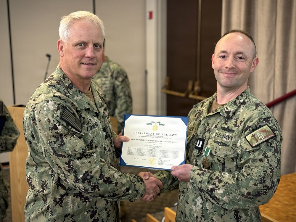 Lieutenant Drescher Receives Award