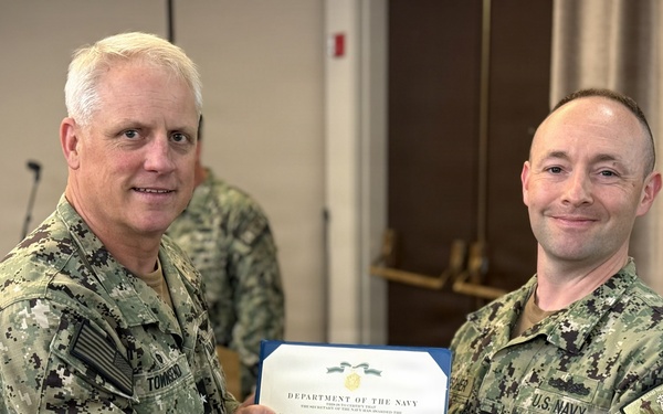Lieutenant Drescher Receives Award