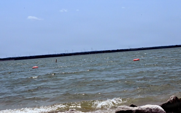 Summer recreation at Canton Lake