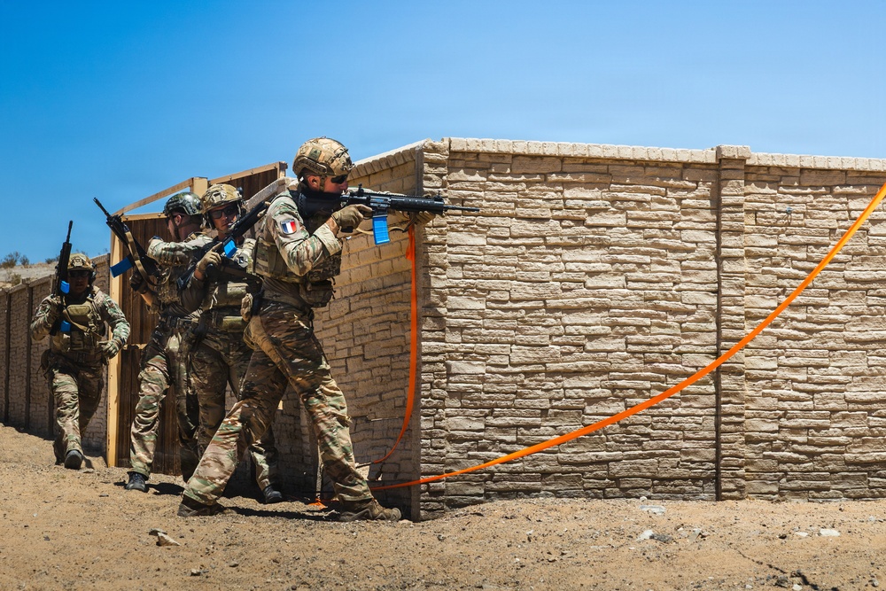 French Marines with 21st Marine Infantry Regiment conduct Range 220 at the Combat Center