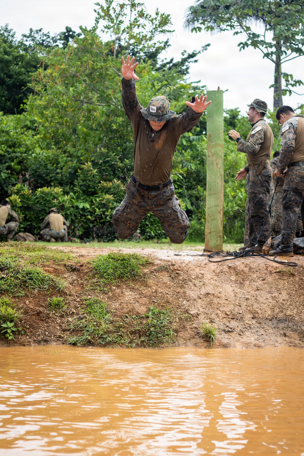 Green Inferno: LCF-24, V32 Jungle Course