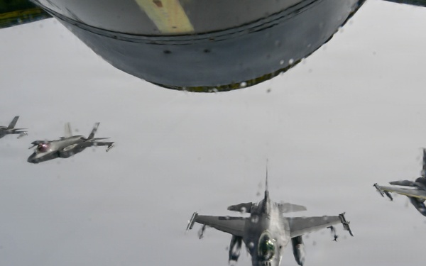 Joint Force Demonstrates Integrated Air, Land Capabilities for Arctic Homeland Defense