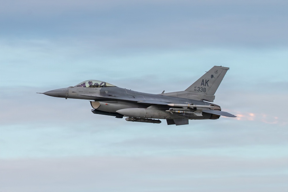 Joint Force Demonstrates Integrated Air, Land Capabilities for Arctic Homeland Defense