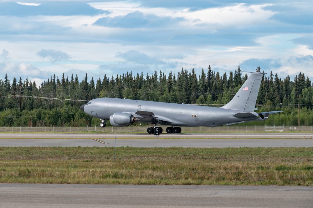 Joint Force Demonstrates Integrated Air, Land Capabilities for Arctic Homeland Defense